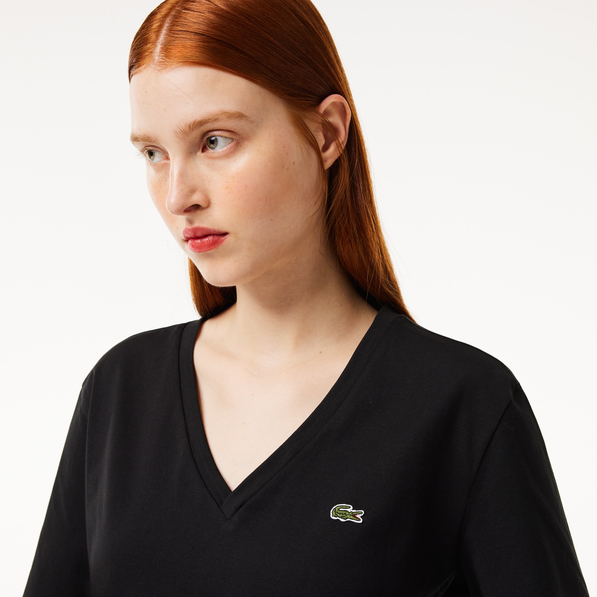 T-shirt relaxed fit en jersey de coton doux col V T-Shirts - Noir - Lacoste - Femme