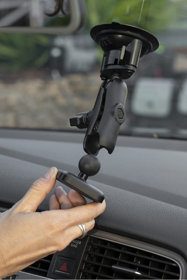 Peak Design - Mobile Car Mount With VHB-Sticker (Charging)