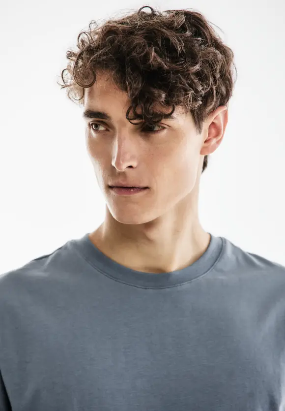 Basic T-Shirt in Unifarbe - dust blue