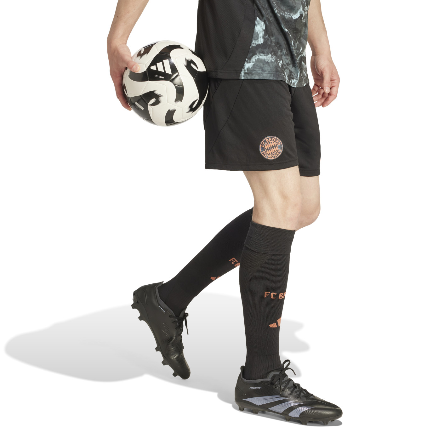 Adidas Bayern München Uitbroekje 2024-2025