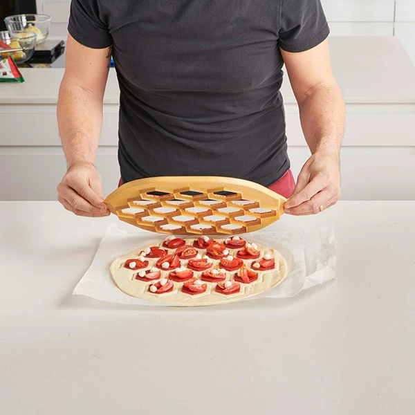 Pochoir pour mini-pizzas Betty Bossi
