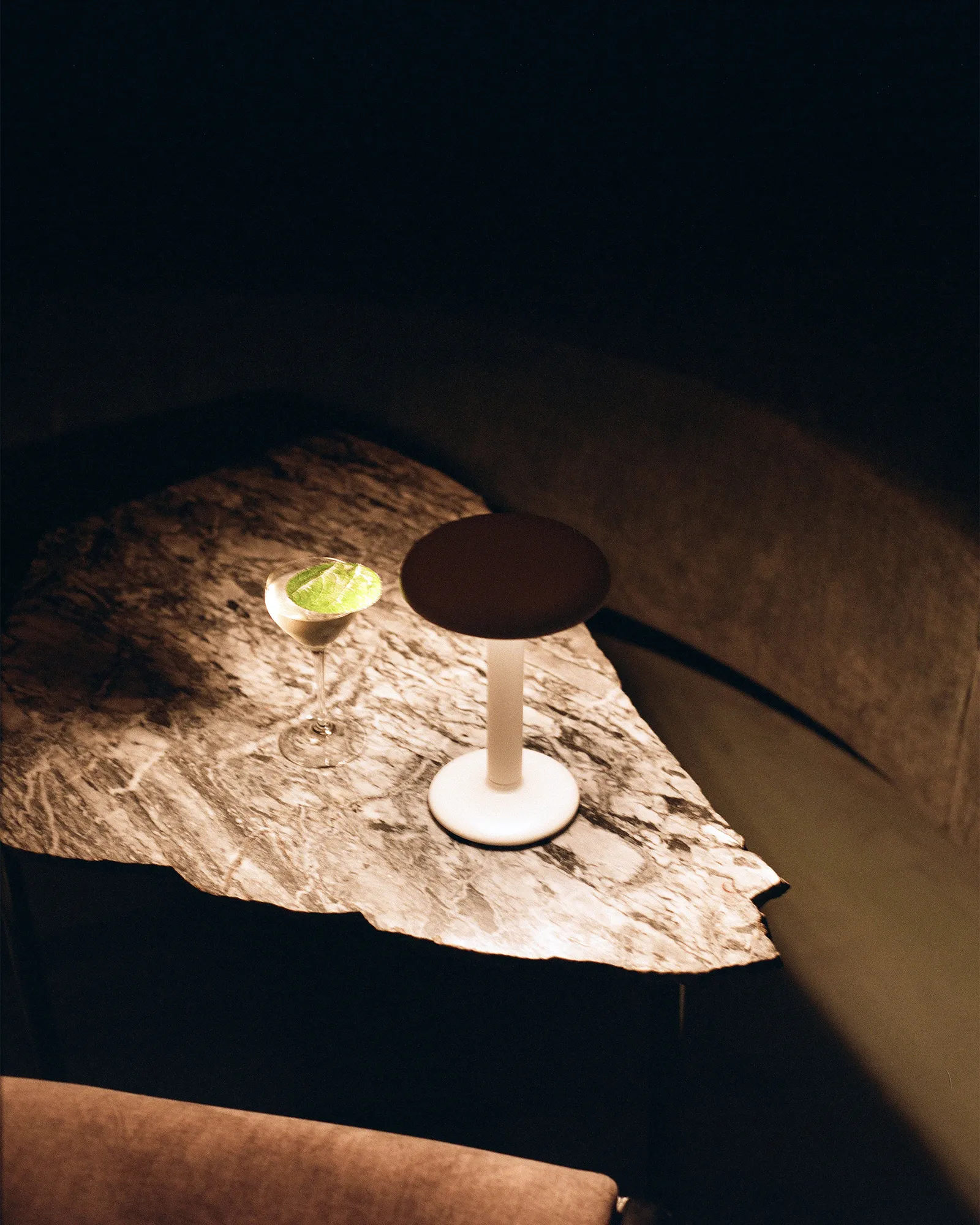 Flos Gustave