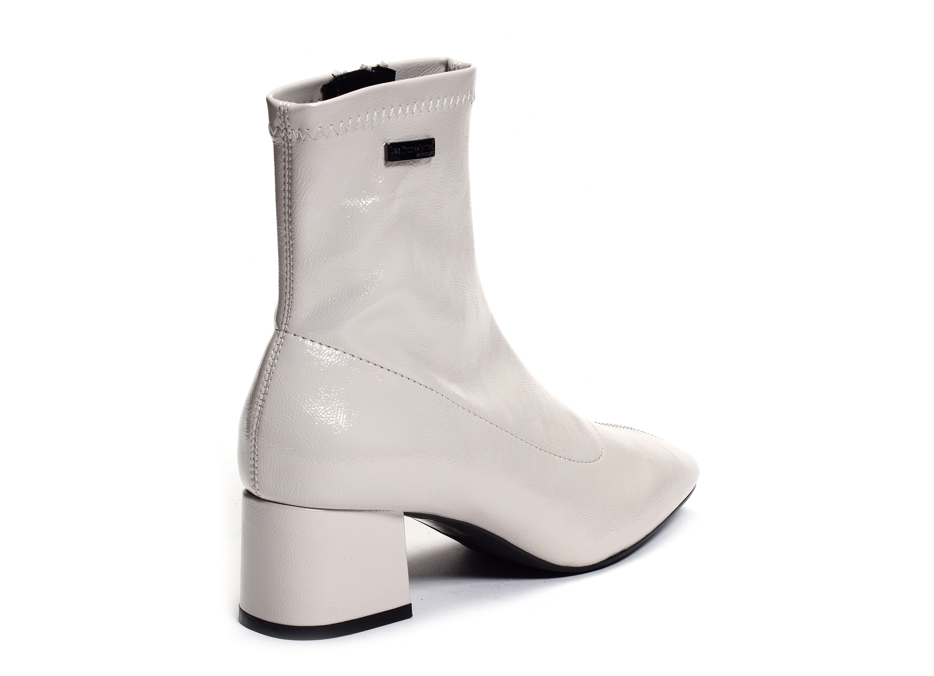 Daniela verni beige