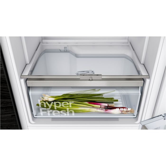 Siemens Set Einbau-Kühlschrank + Butterdose MK088KRD5N