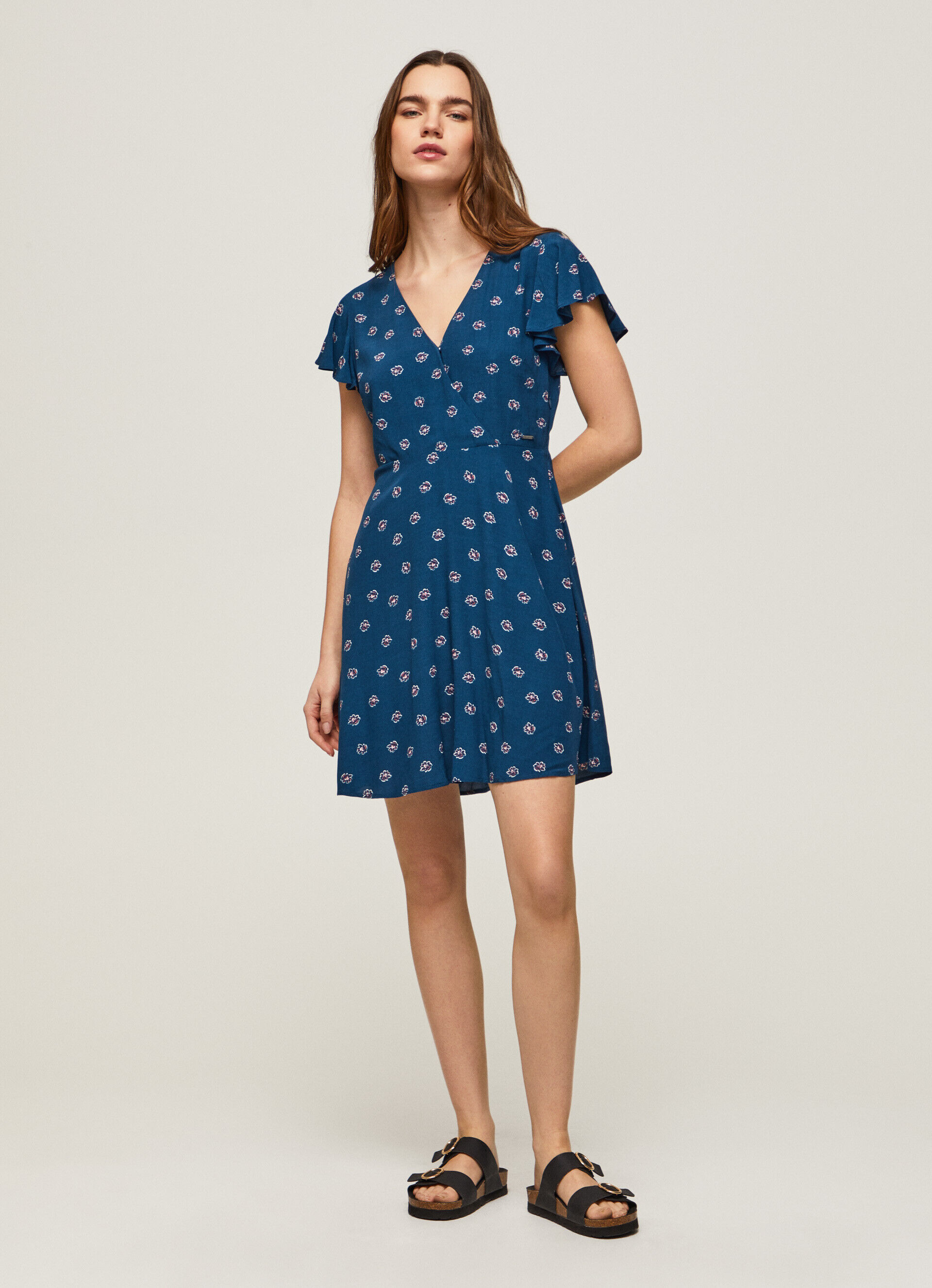 VESTIDO COM ESTAMPA FLORAL - multicolorido