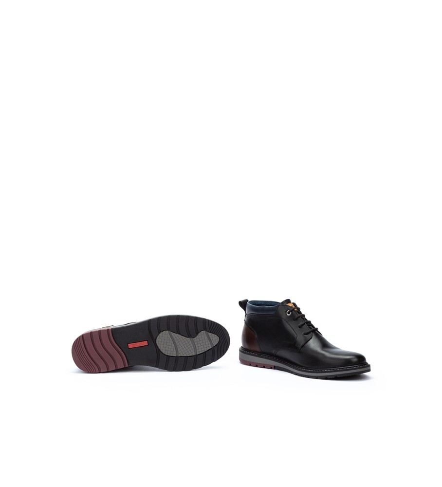 Botas de tornozelo Pikolinos Berna em couro preto