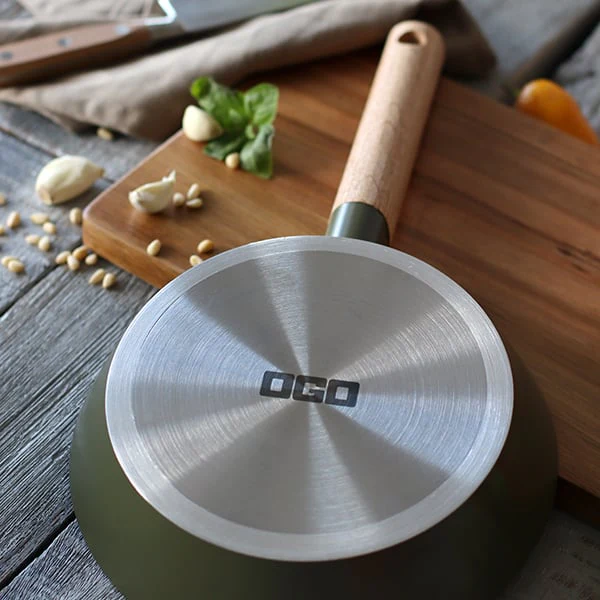 Poêle Ector induction aluminium revêtu manche en bois 28 cm vert Ogo