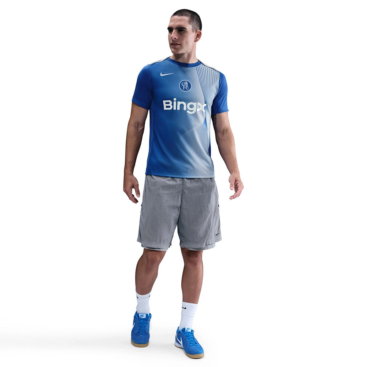 Camisola Nike Chelsea FC x Total 90 Pre-Match 2025-2026