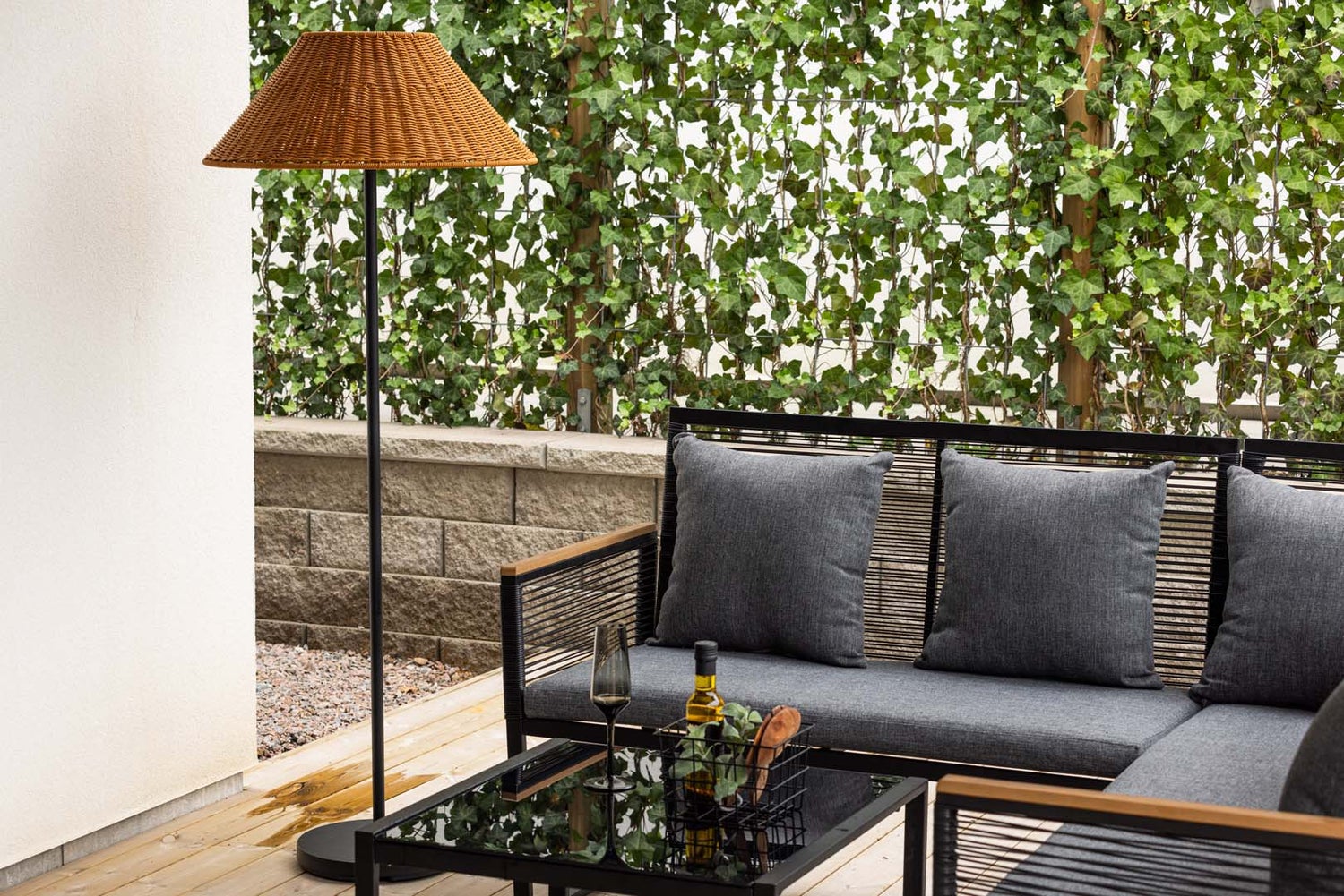Mabis LED vloerlamp voor buiten, 60x150x60cm, bruin. 60 x 60 x 150 cm