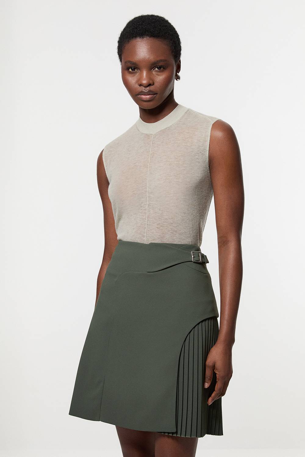 KarenMillen Jupe Mini Plissée Ajustée avec Détail Boucle