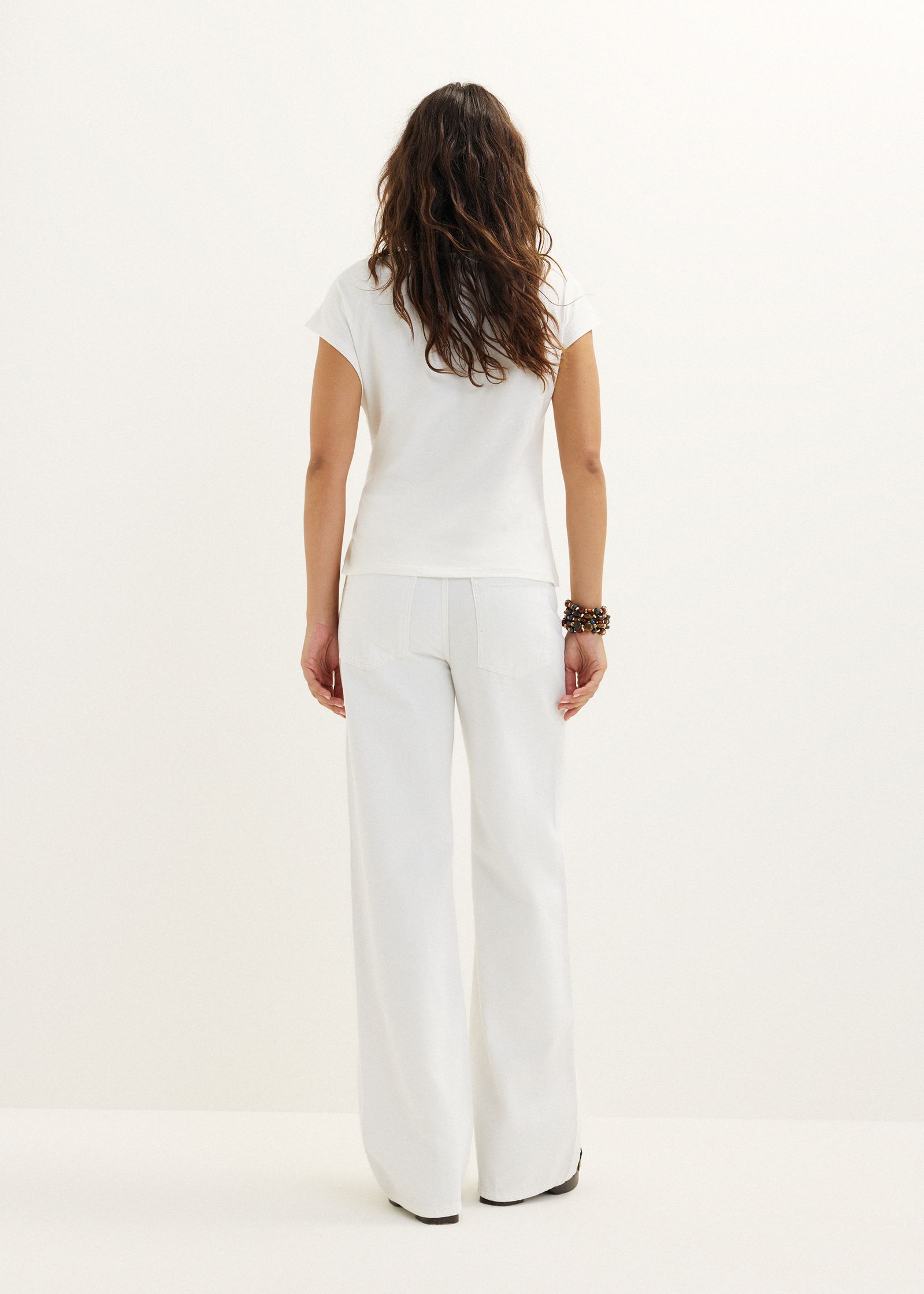 T-shirt met knoopdetail