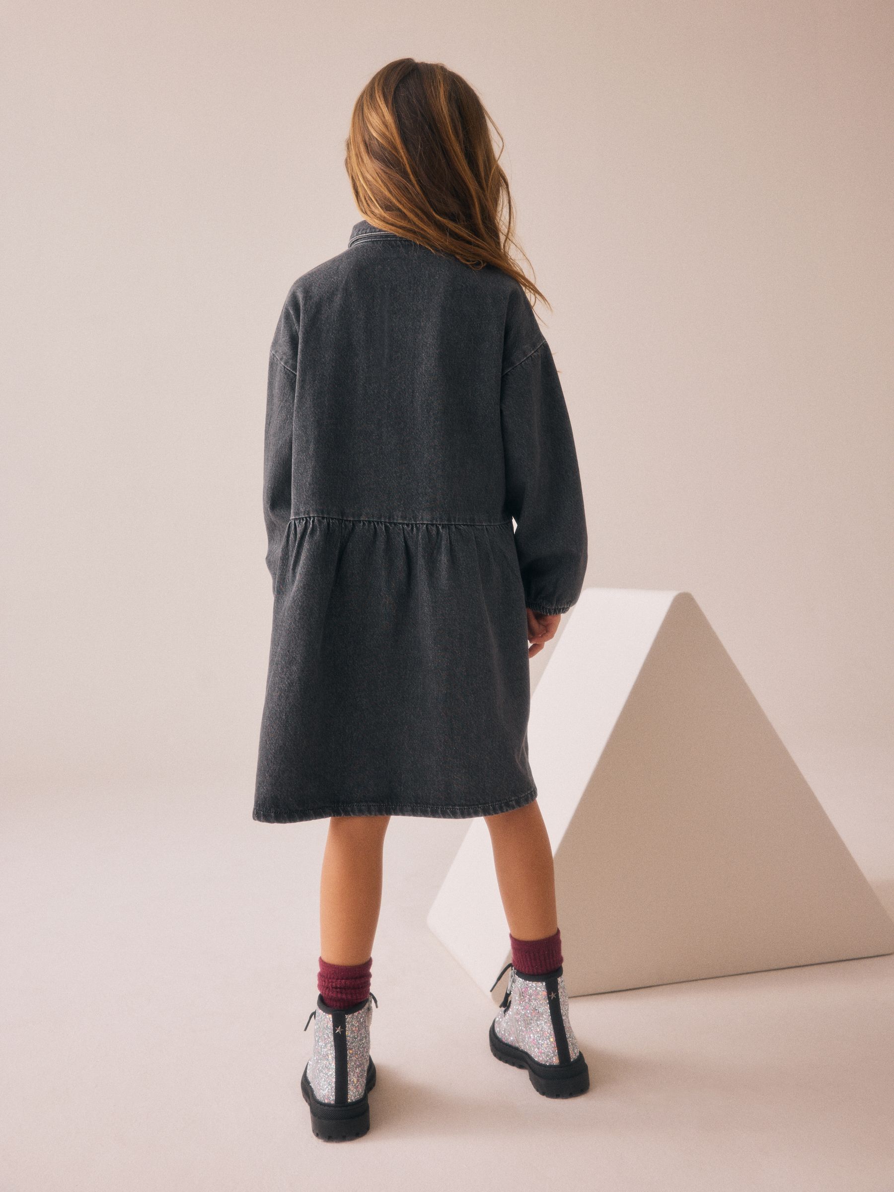 Zwarte wassing - Denim overhemdjurk met strass (3-16jr)