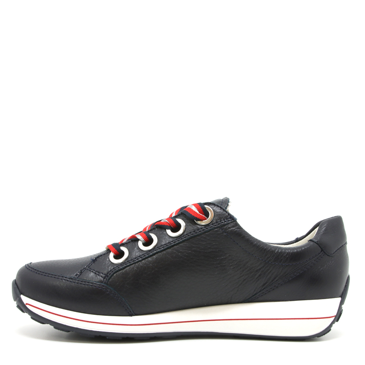 Ara Ollie | MARINE