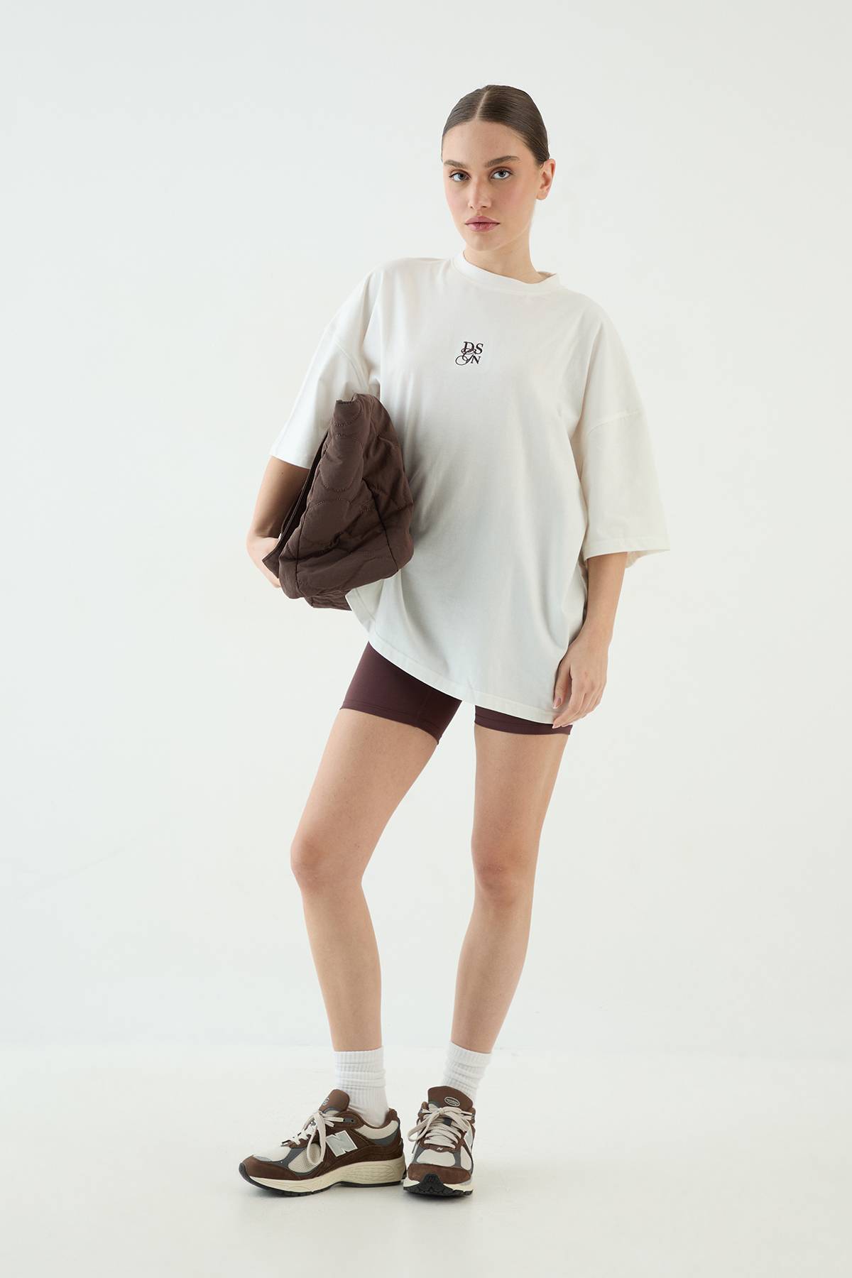 T-shirt Dsgn Studio Col Rond Manches Courtes