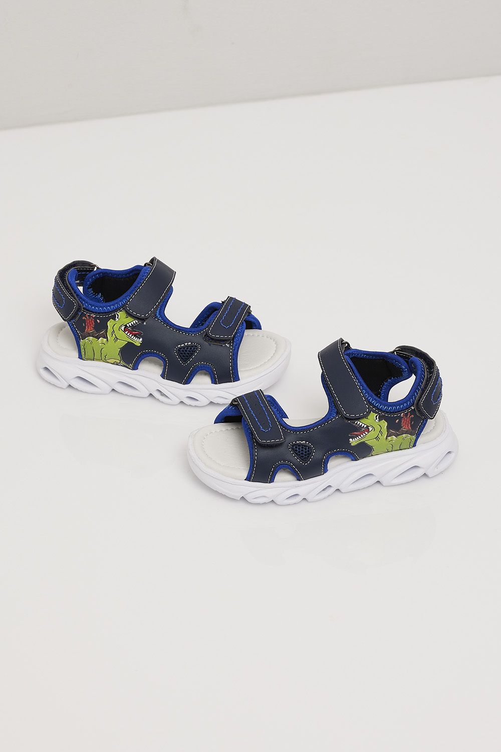Sandal Roar
