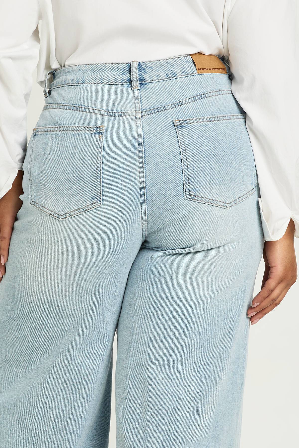 boohoo Jean Grande Taille Taille Mi-haute Coupe Large Évasée