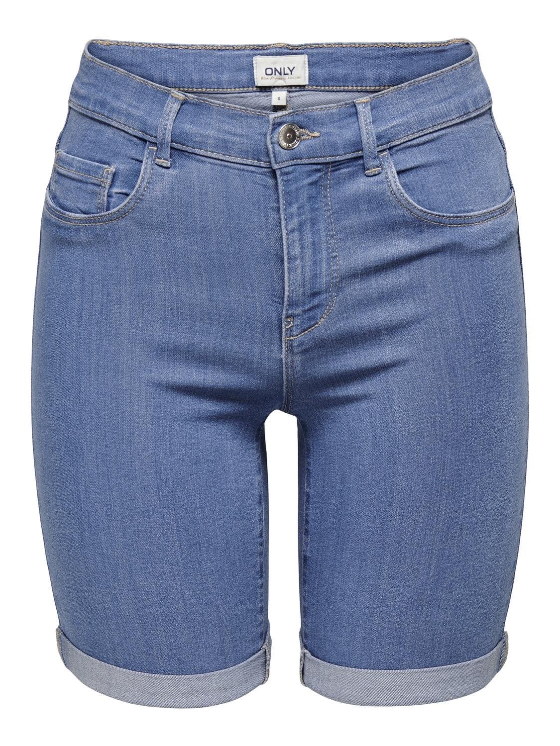 ONLRAIN Mittlere Taille Eng anliegend Jeans-Shorts Light Blue Denim