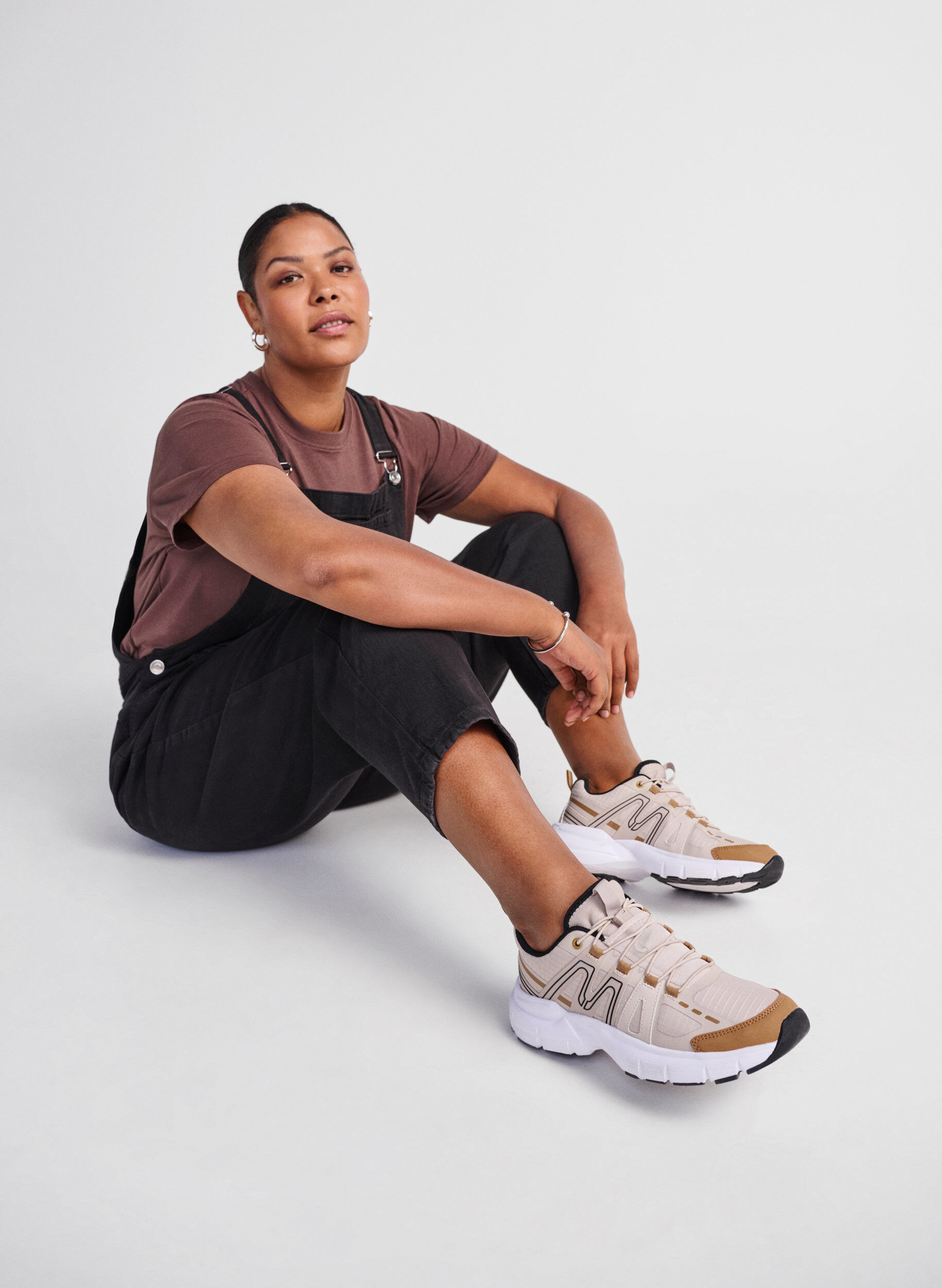 Wide fit - Sneakers med elastiske snørebånd