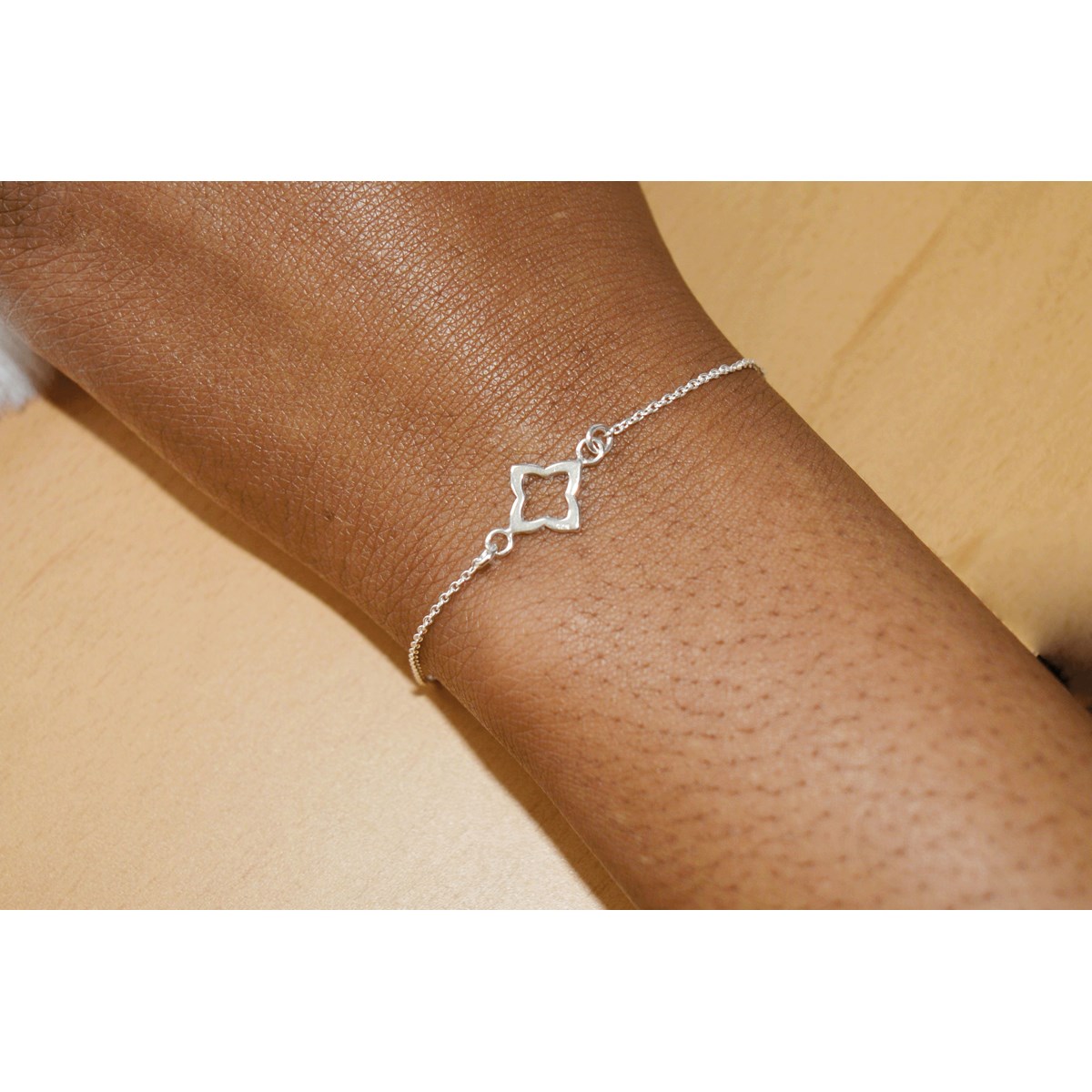 Bracelet  chaînette motif fantaisie en argent 925