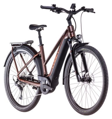 VTC Électrique Cube Touring Hybrid Pro 625 Trapeze Shimano Cues 11V 625 Wh 700 mm Marron Orange Cinnamon 2025