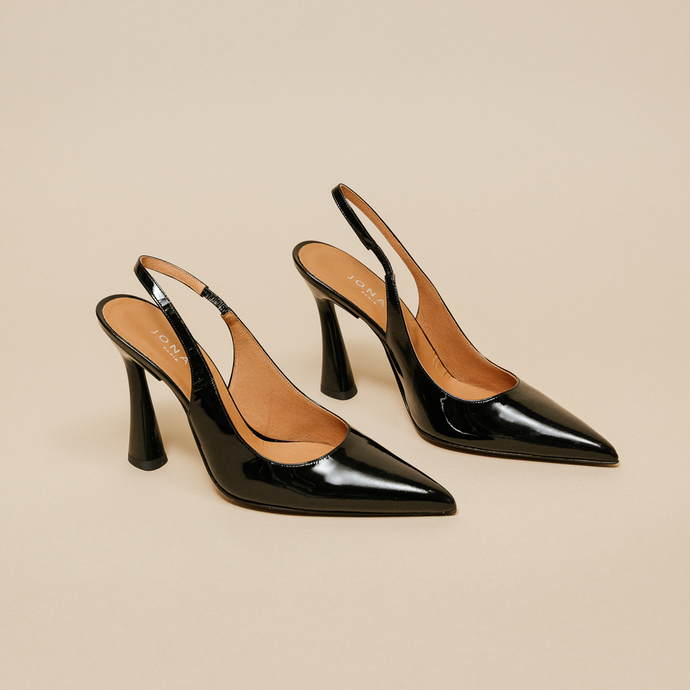 Escarpins slingback à bouts pointus  en vernis noir