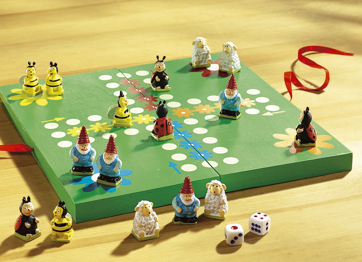 Brettspiel aus Kiefernholz