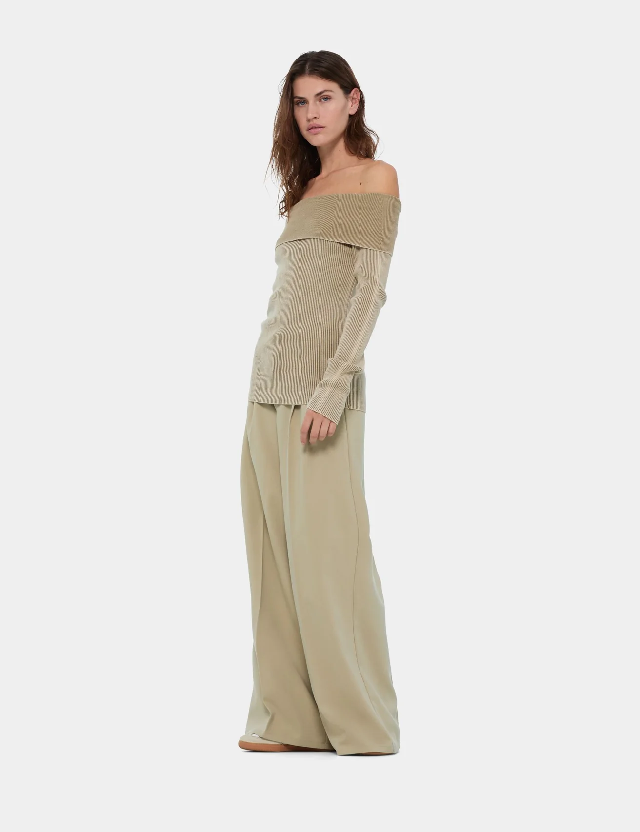 Pull col bardot beige kaki