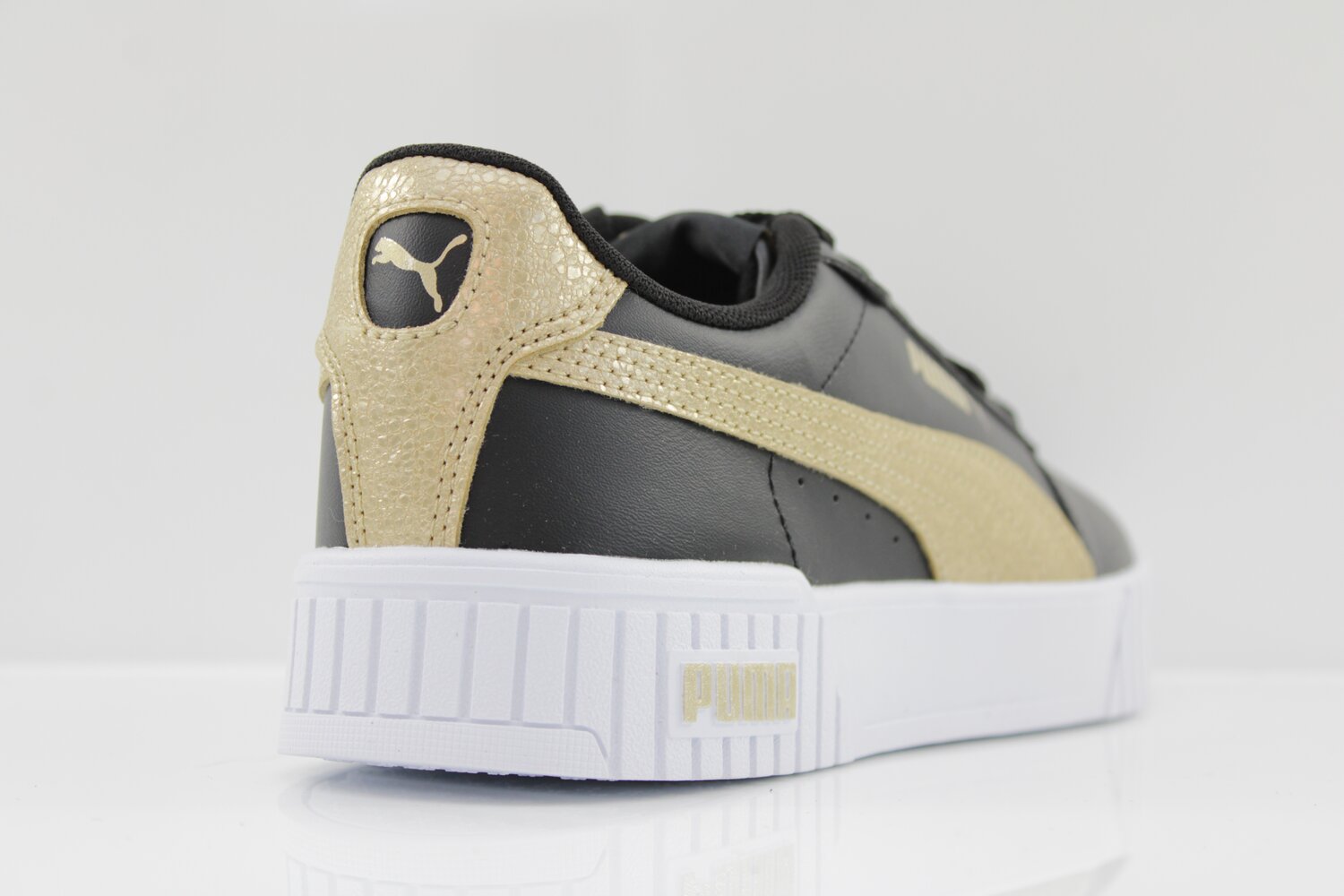PUMA Sneaker