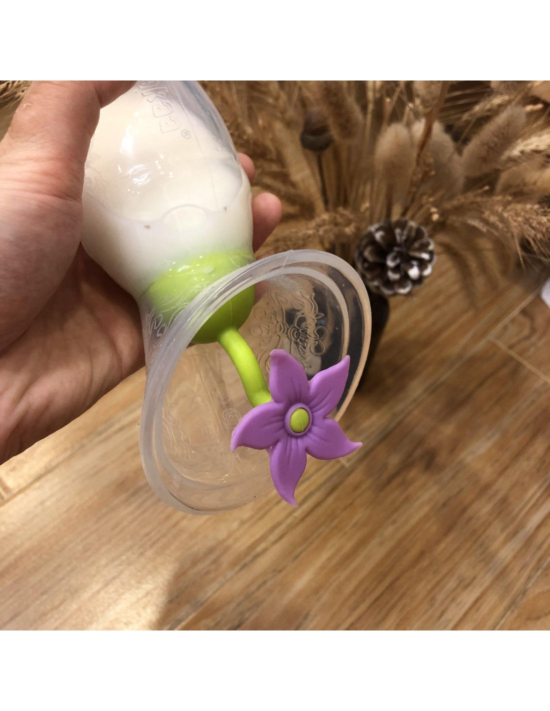 Haakaa Milchpumpe Blumenverschluss