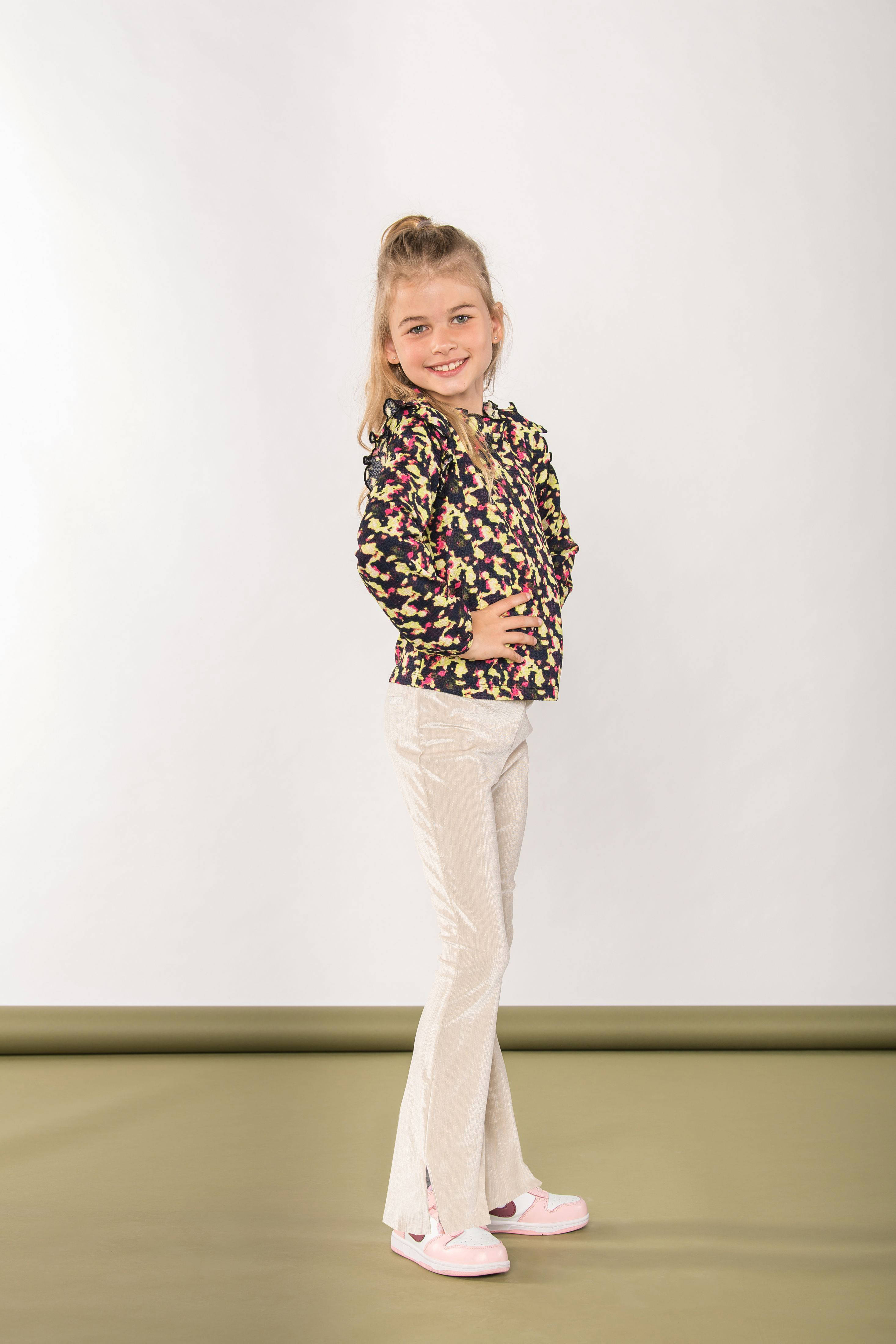 B.Nosy flared broek Puck ecru