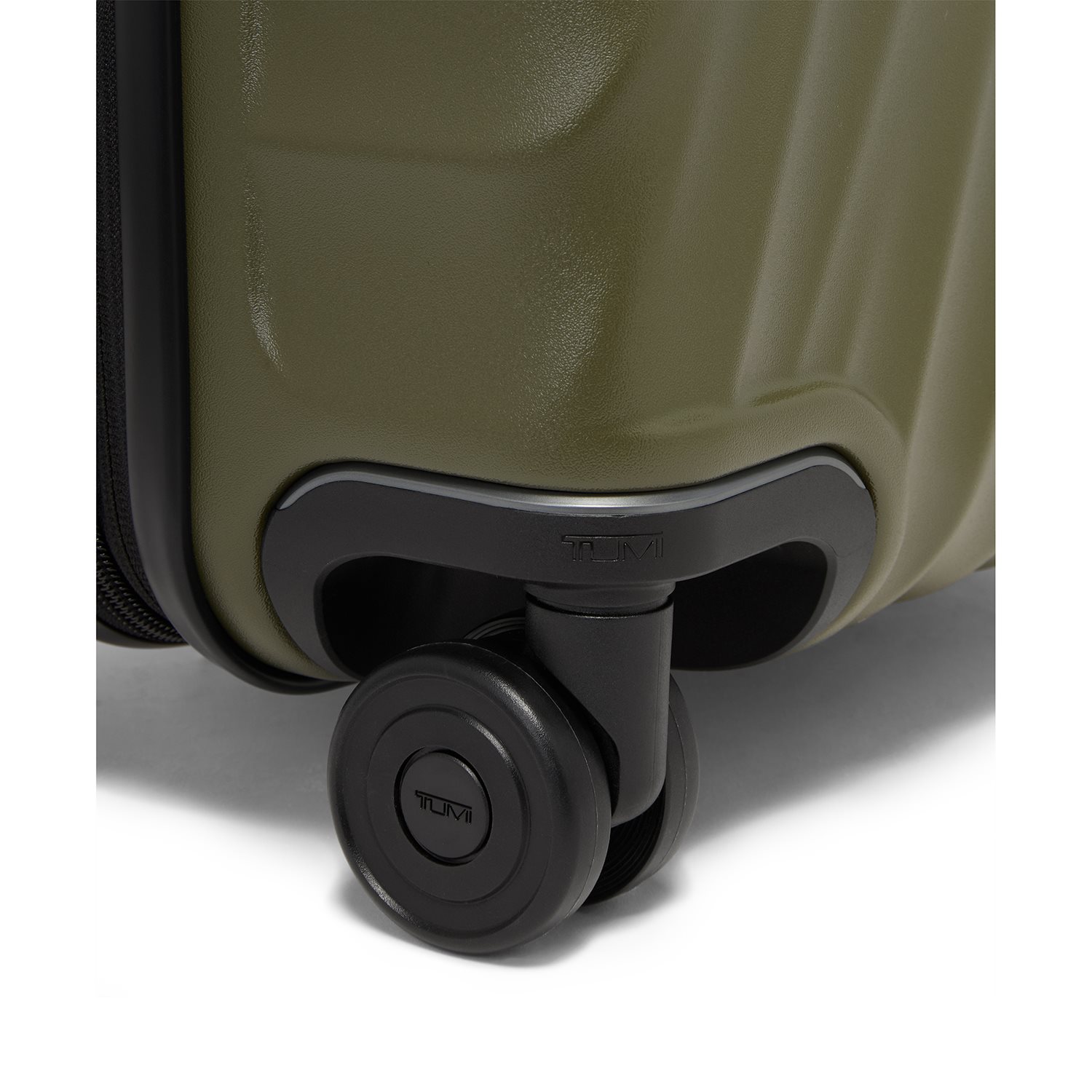 Tumi 19 Degree Intl EXP 4 Whl C/O olive texture