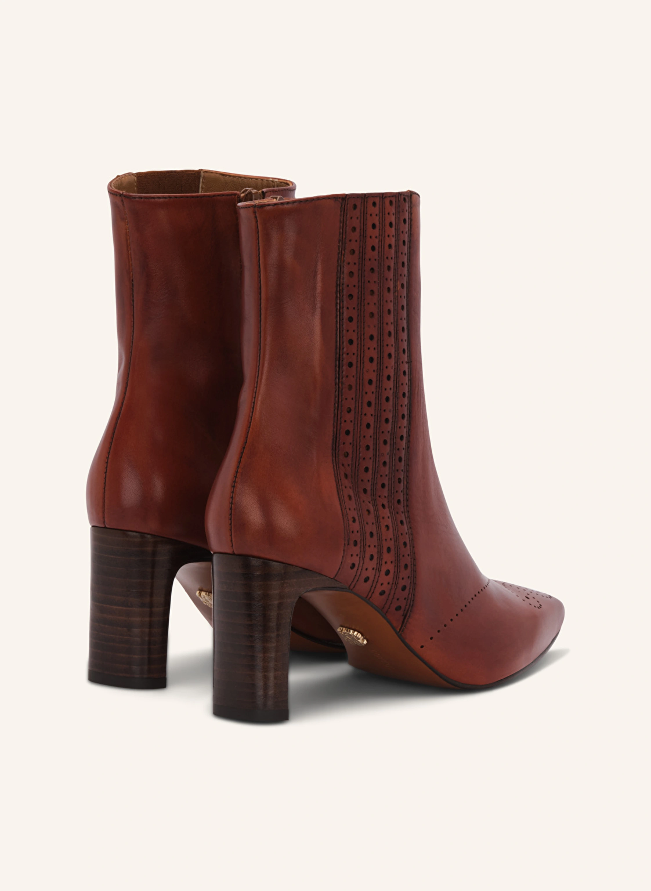 LOTTUSSE Stiefelette mit Reißverschluss SMITHSON