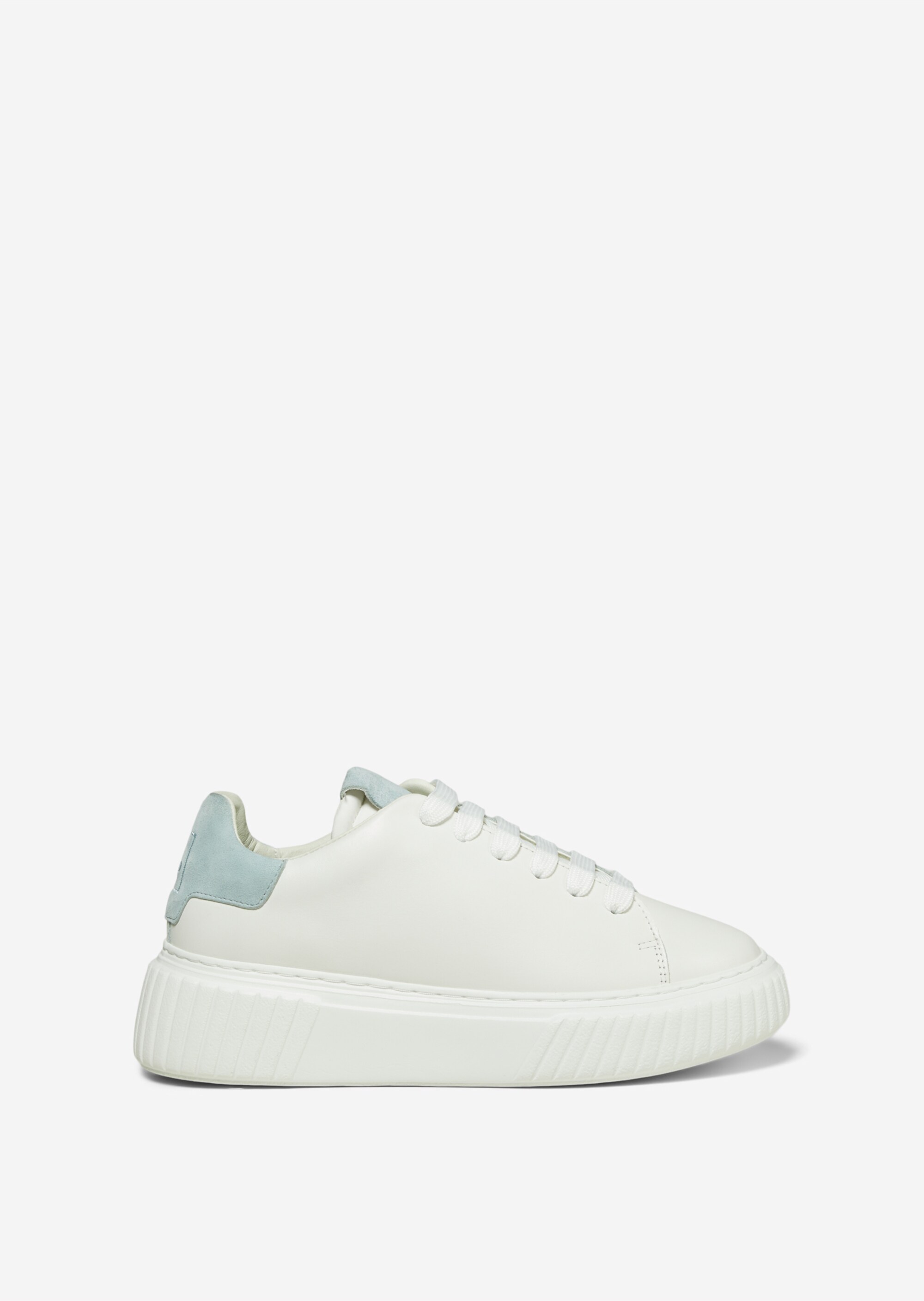 Sneaker aus softem Kalbleder