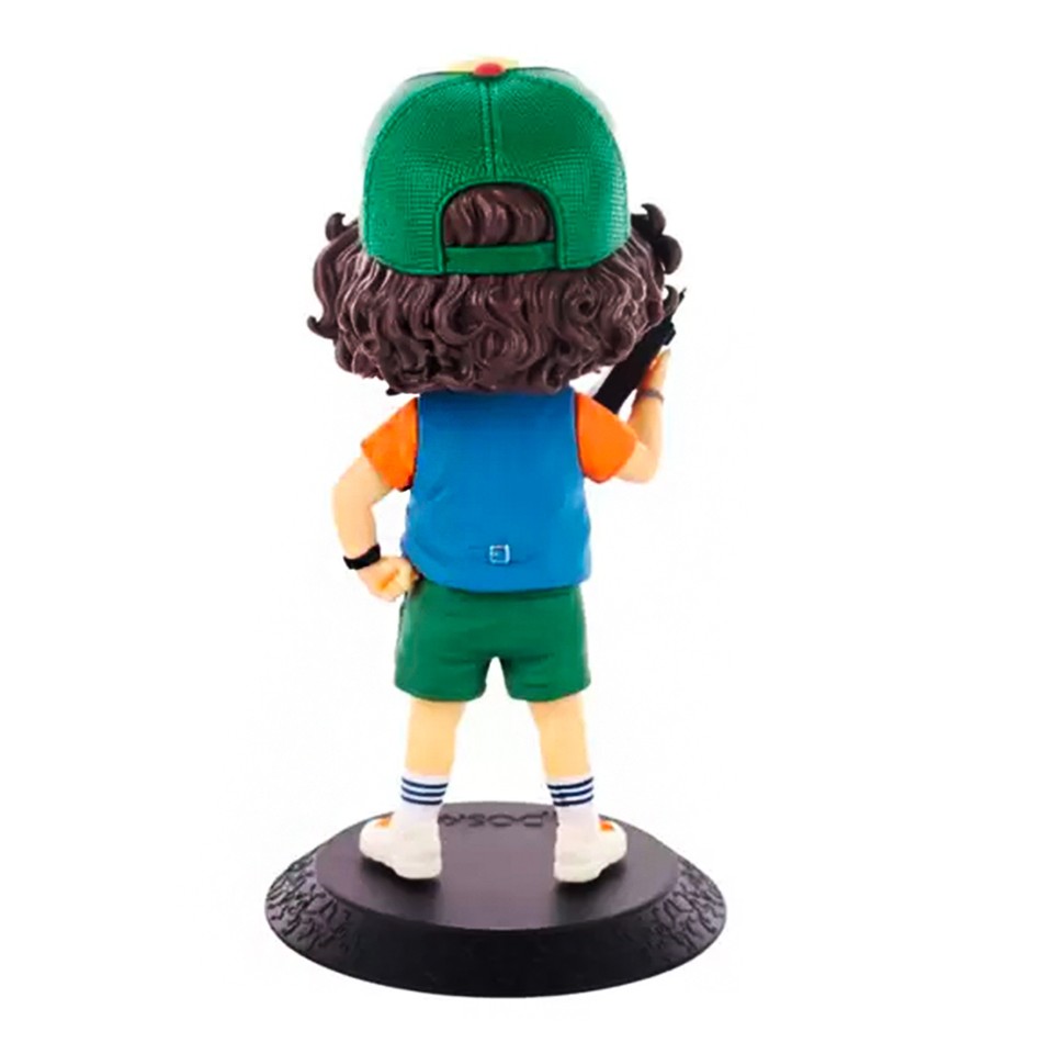 Stranger Things - Q Posket Dustin Figure