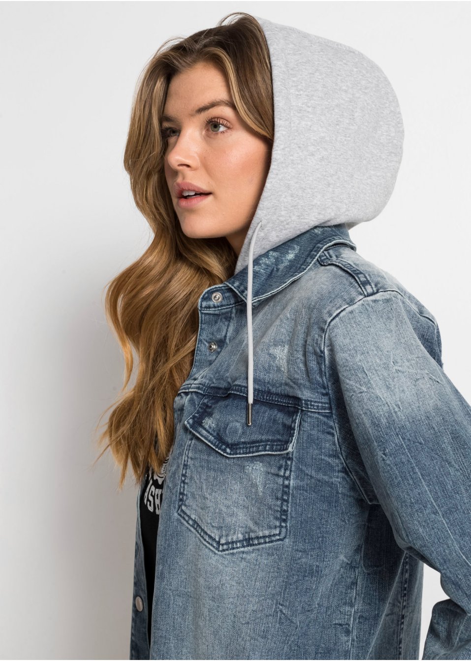 Veste en jean à capuche