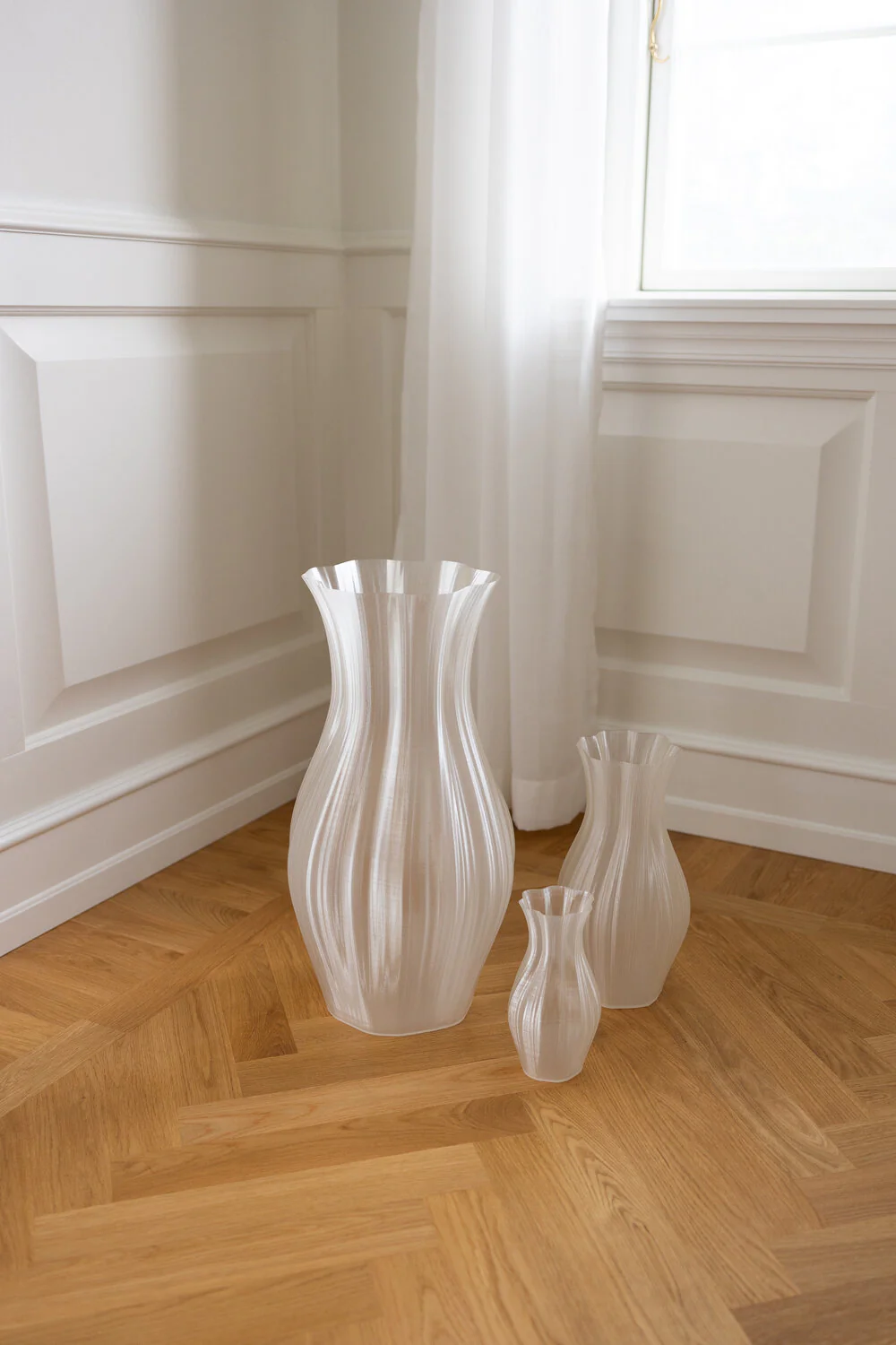 BLOOM OBJECTS  Bloom vase, Ivory - H19 cm.