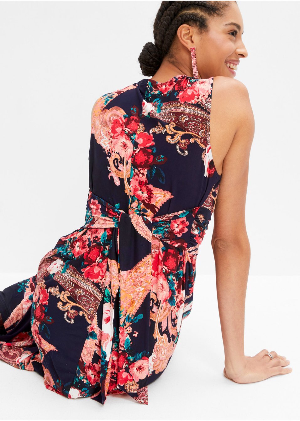 Robe longue avec détail croisé