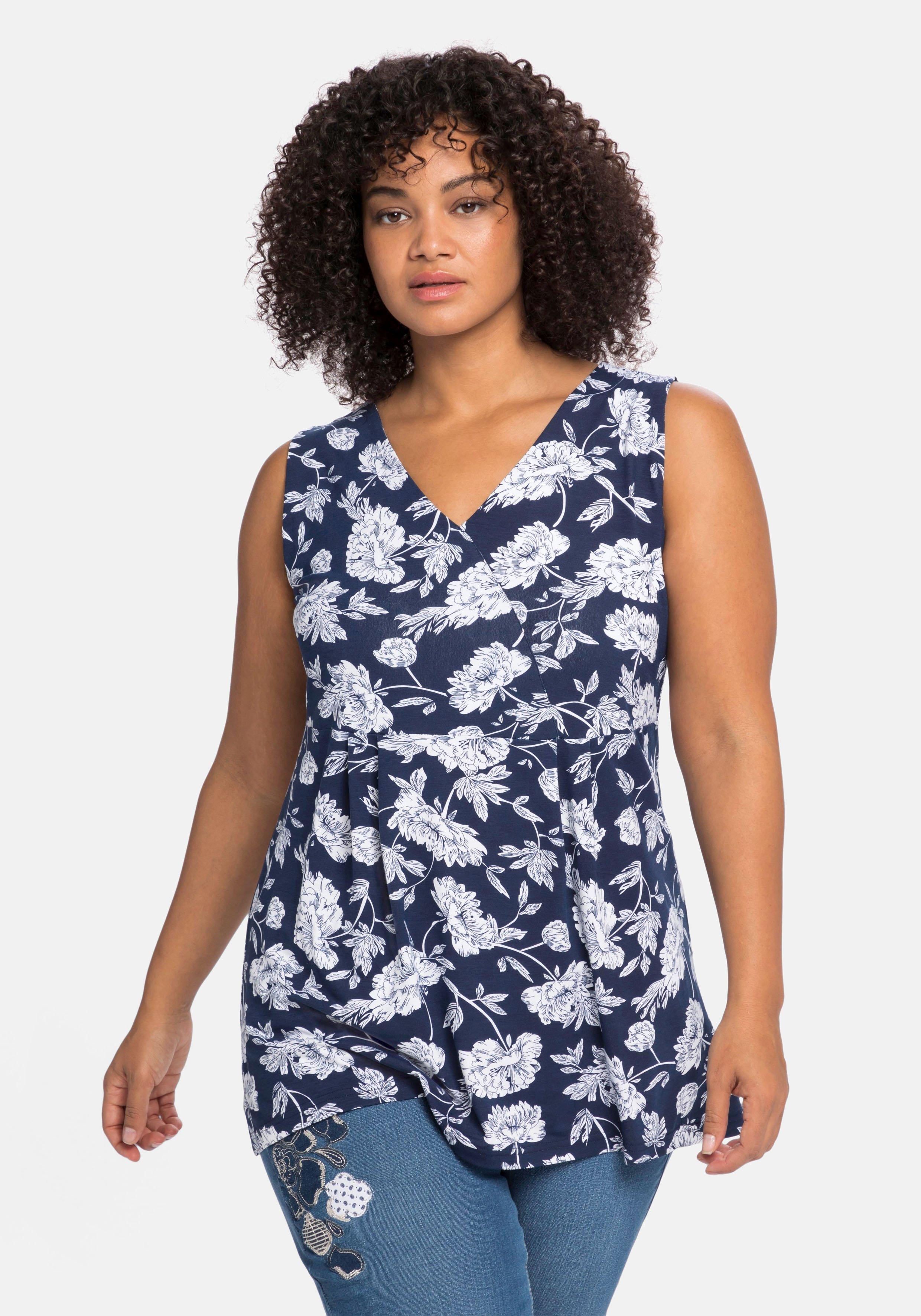 Longtop mit Blumendruck und Spitze im Rücken