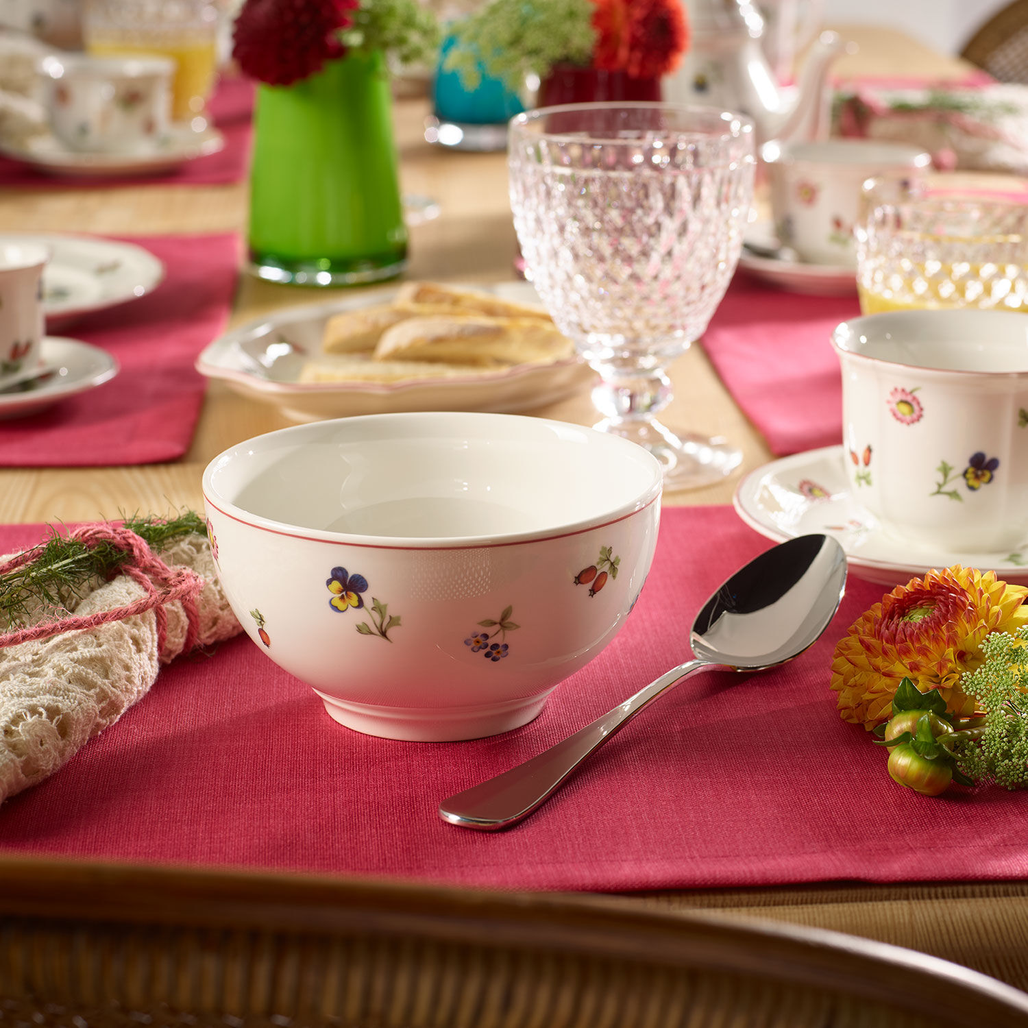 Petite Fleur Dessert bowl White, 15.9 oz, Premium Porcelain