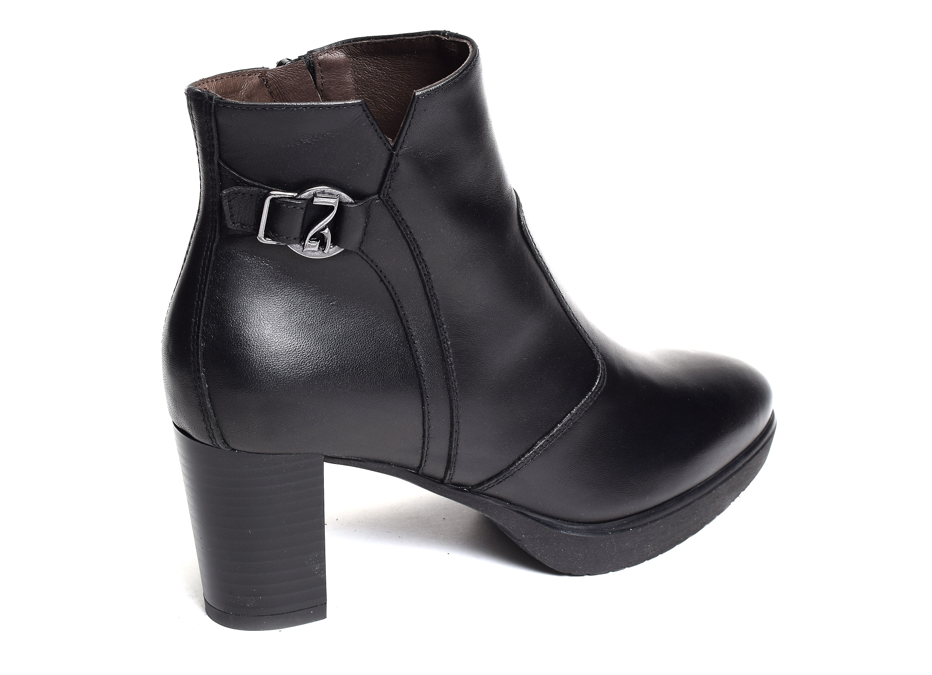 08241 noir