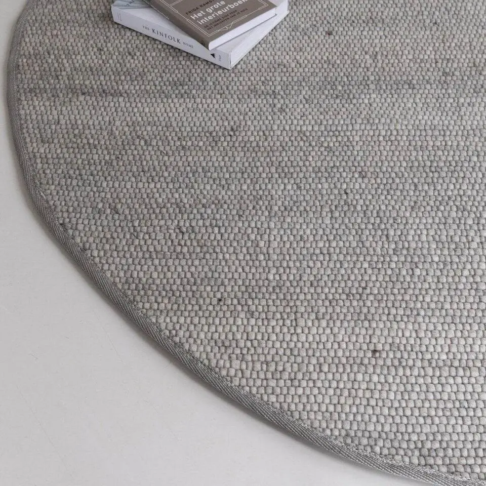 Interieur05 Wollen Vloerkleed Rond Lichtgrijs Vik - 200 x 200 cm