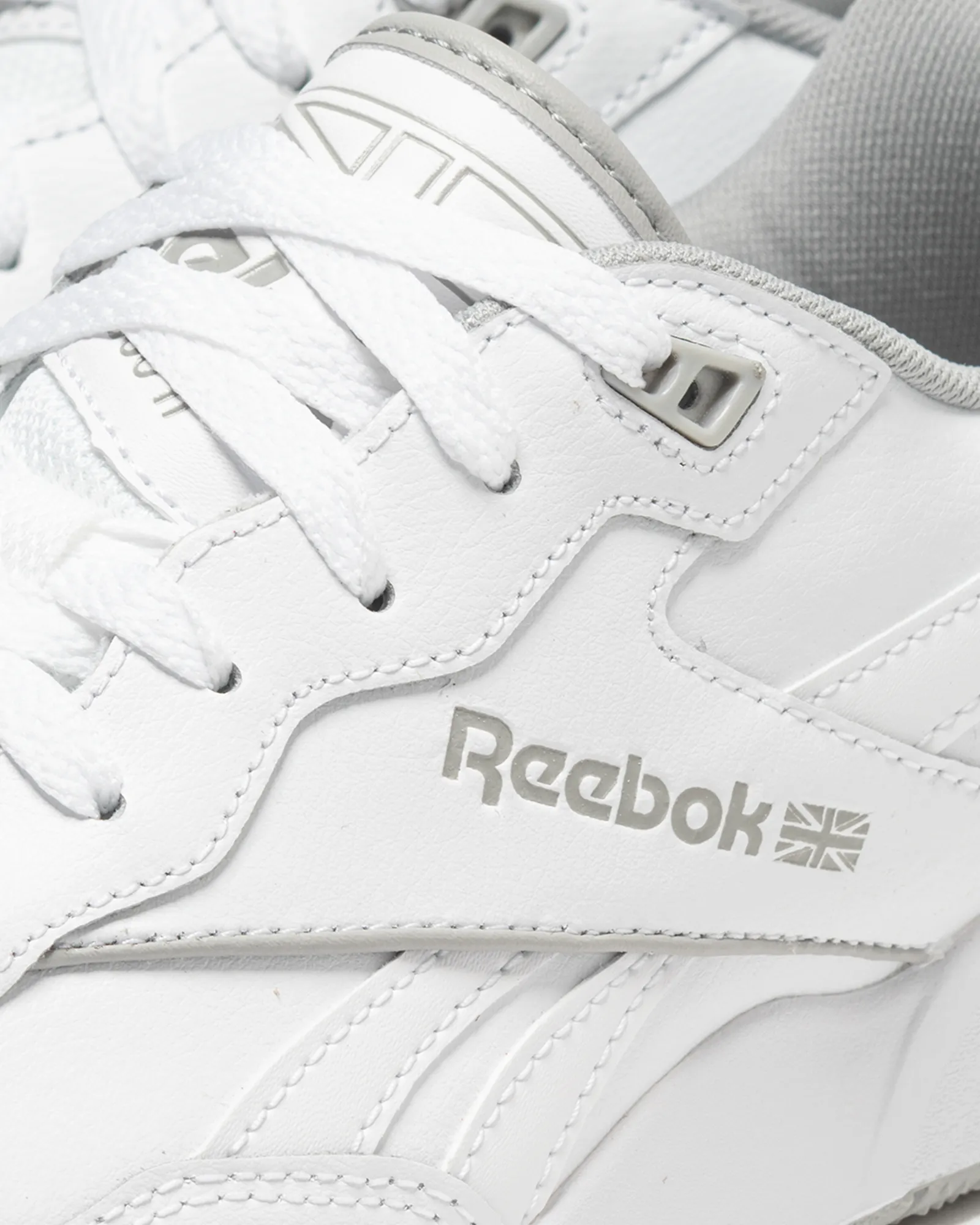Reebok BB 4000 II