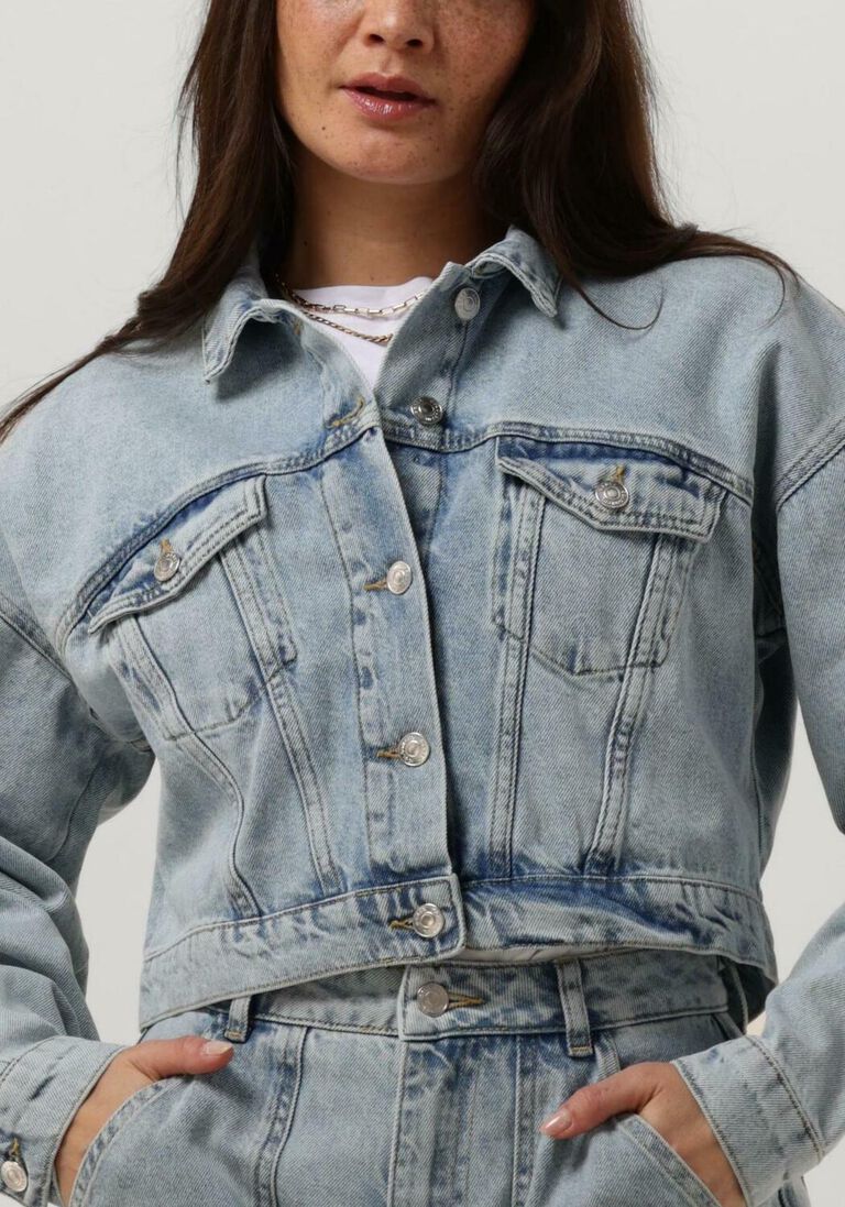 COLOURFUL REBEL blauwe colourful rebel spijkerjas ornel cropped denim jacket