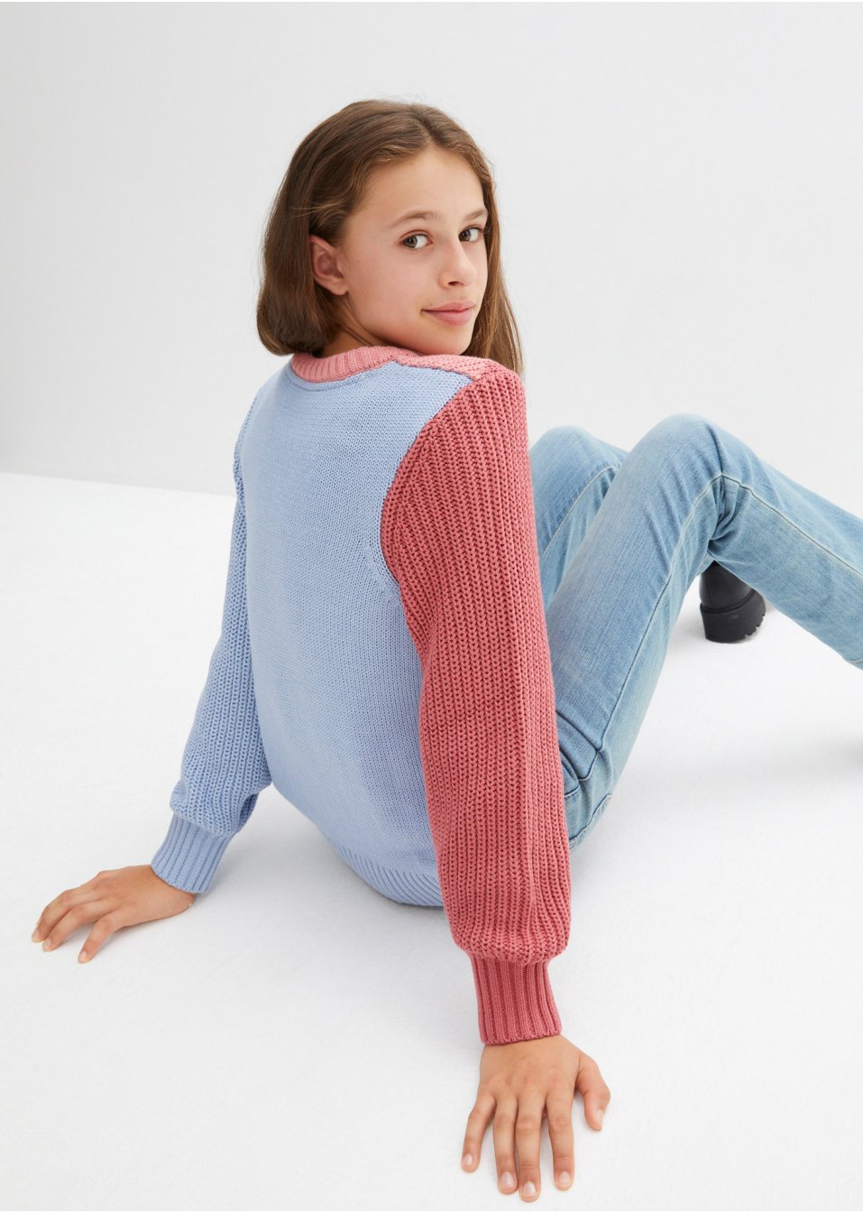 Pull en maille fille avec color block
