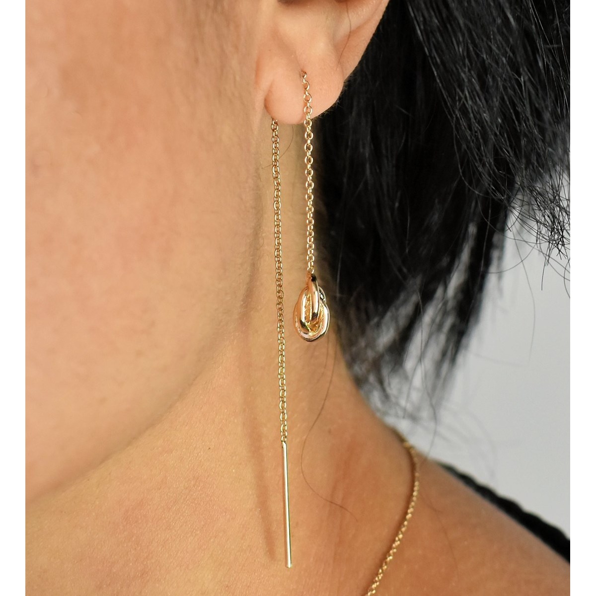 Boucles d'oreilles traversantes noeud tombant avec chaînette Plaqué OR 750 3 microns