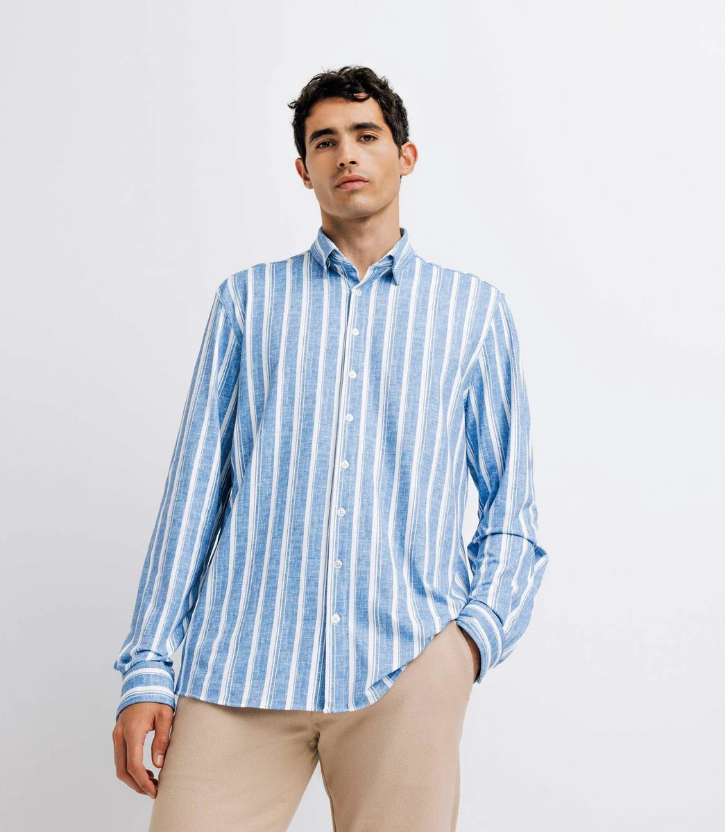Chemise casual rayée bleue et blanche