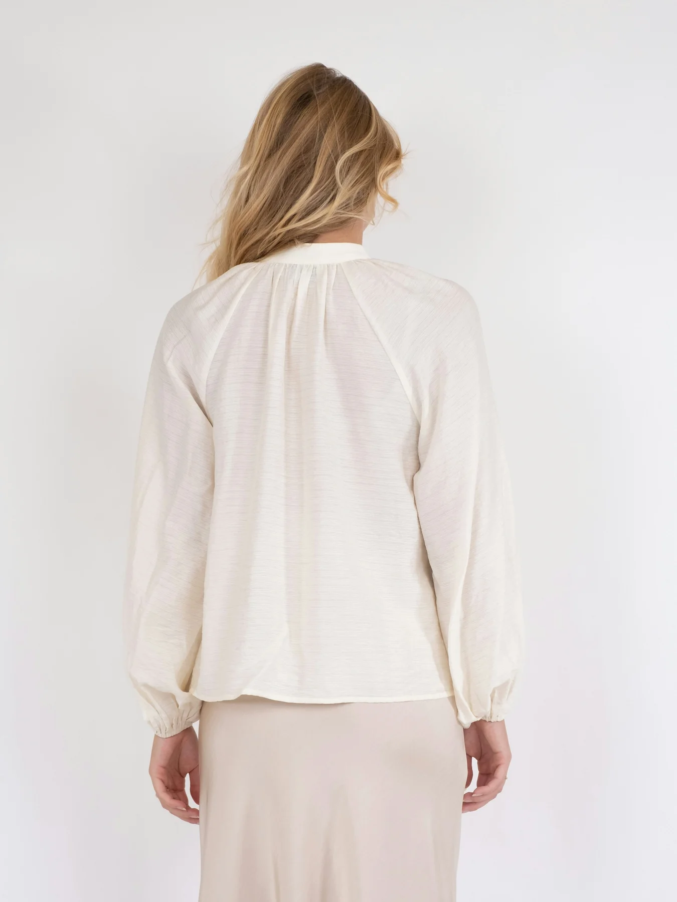 Neo Noir Camille Solid Blouse