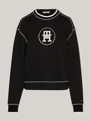 Moletom moderno com gola redonda e detalhes contrastantes