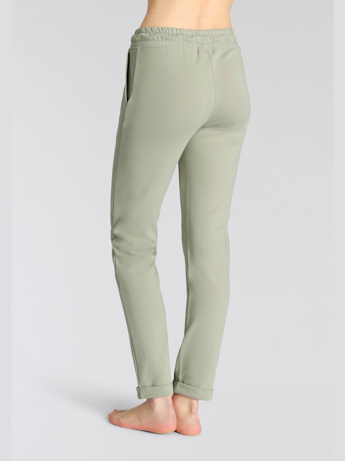 Pantalon basique avec petit logo brodé