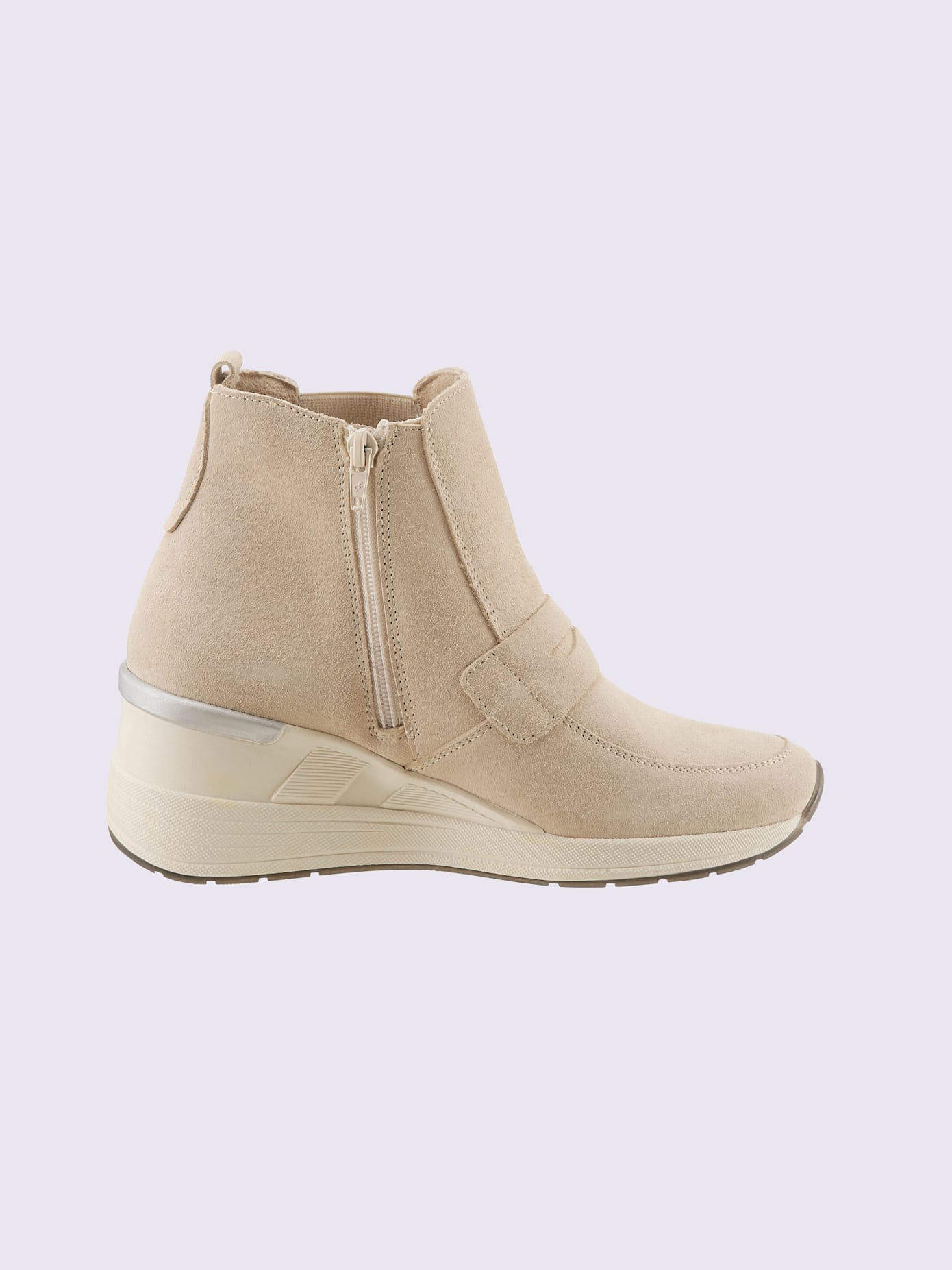 Bottines cuir velours de vache.